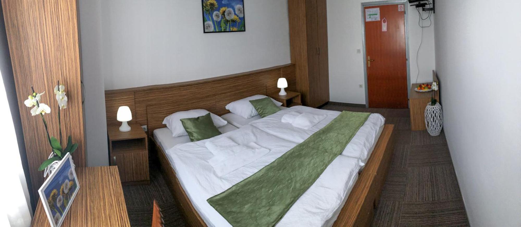 Hotel Restavracija In Prenocisca Carda Martjanci Zewnętrze zdjęcie